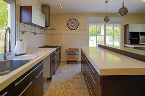 YalaRent Olive Tree Villa with Private Pool
