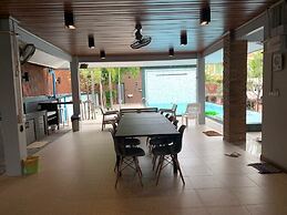 Lets Chill Pool Villa Najomtien Sattahip