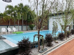 Lets Chill Pool Villa Najomtien Sattahip