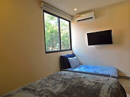 Roomy Apt With Private Terrace - Amazing Amenities