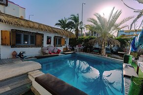 Bungalow With Swimming-pool - Garden - Jacuzzi