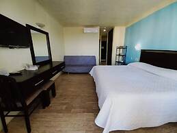 Room in Guest Room - Studio 502 Inside Cancun Resort