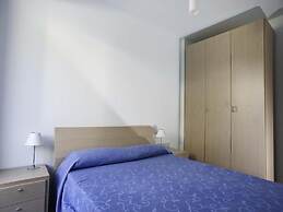 Dolce Mare 6 - Second Floor - Sea Front Large Balcony - Free Wifi and 