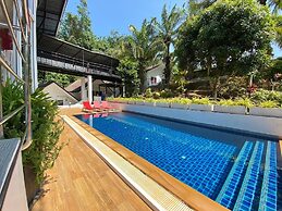 Luxurious 10-bedroom Villa With Private Pool in Chalong, Phuket