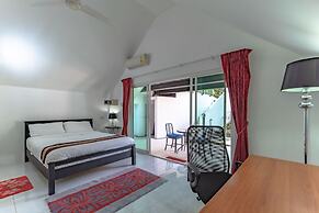 Luxurious 10-bedroom Villa With Private Pool in Chalong, Phuket
