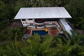 Luxurious 10-bedroom Villa With Private Pool in Chalong, Phuket