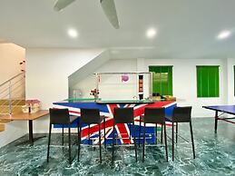 Luxurious 10-bedroom Villa With Private Pool in Chalong, Phuket