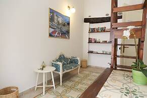 Central Apartment With Balcony