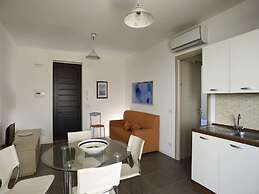 Dolce Mare 7 - Sea and Beach View - AC - Wifi - Garage - Balcony - 2nd