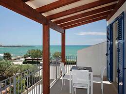 Dolce Mare 7 - Sea and Beach View - AC - Wifi - Garage - Balcony - 2nd