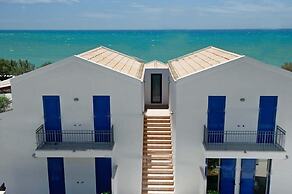 Dolce Mare 4 - Sea Front - Large Balcony - Sandy Beach