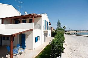 Dolce Mare 4 - Sea Front - Large Balcony - Sandy Beach