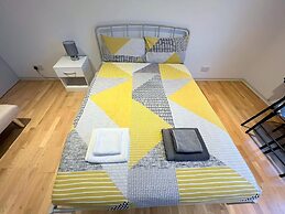 Large Triple Studio in South London - Sutton
