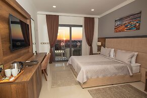 Mc Palace Hotel