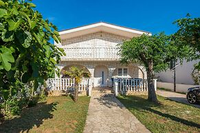 Apartments Loncar