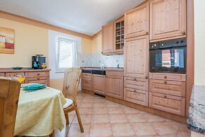 Apartments Loncar