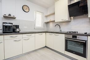 Apartments Loncar
