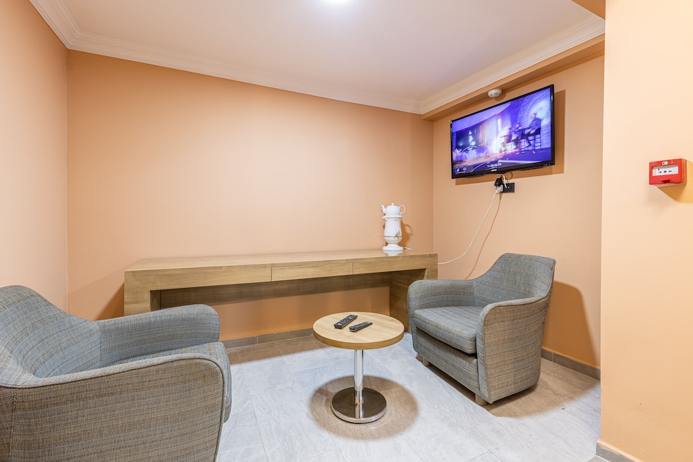 Blue Park Hotel