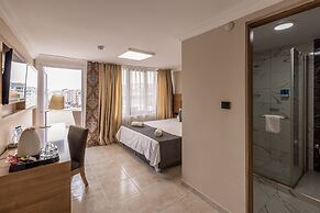 Blue Park Hotel