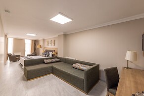 Blue Park Hotel