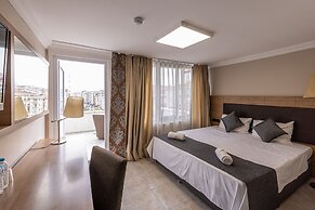 Blue Park Hotel