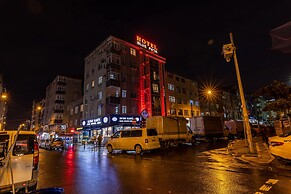 Blue Park Hotel