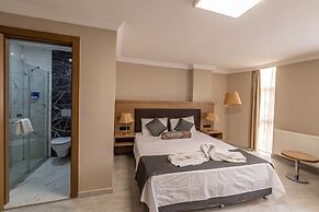 Blue Park Hotel
