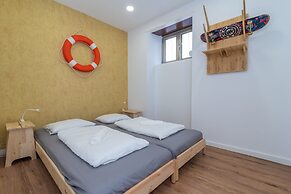 Dude Beach Hostel