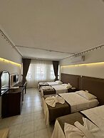 Eras Hotel