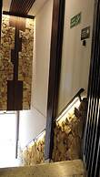 Grand ilama Hotel