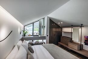ACRO Upscale Residences