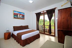 Natura Gardens Galápagos Hotel