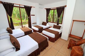 Natura Gardens Galápagos Hotel
