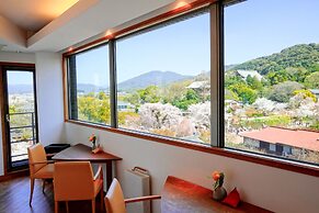 Hotel Chourakukan