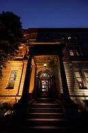 Hotel Chourakukan