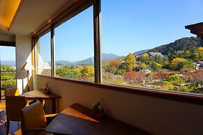 Hotel Chourakukan