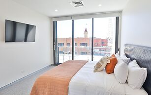 Indulge Apartments City View Penthouses