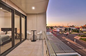 Indulge Apartments City View Penthouses