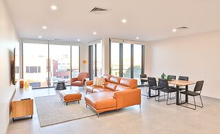 Indulge Apartments City View Penthouses