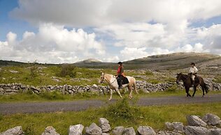 Luxury Lodges in Doolin Village