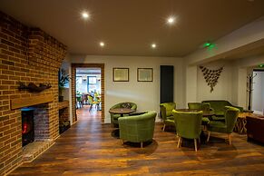 The Woodfalls Inn