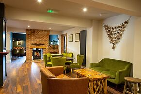 The Woodfalls Inn