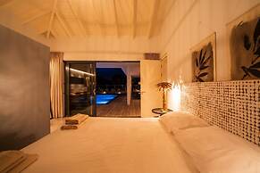 Luxurious Villa Coconut With Private Pool