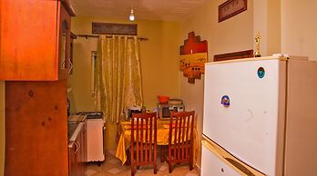 3 Bed House - Sleeps 8, Wifi, Parking, Pets