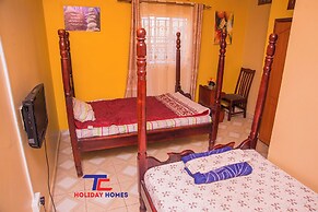 3 Bed House - Sleeps 8, Wifi, Parking, Pets