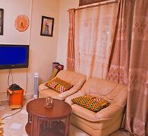 3 Bed House - Sleeps 8, Wifi, Parking, Pets