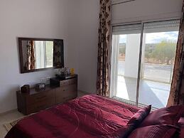 Cheerful 2-bedroom Villa With Pool