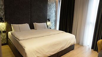 Starlight Hotel