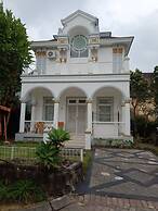 Eton Asia Kota Bunga Villas