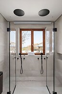 Luxury Villa over the Cliffs by FeelHome